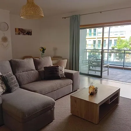 Apartmán Spacious With Pool, Marina