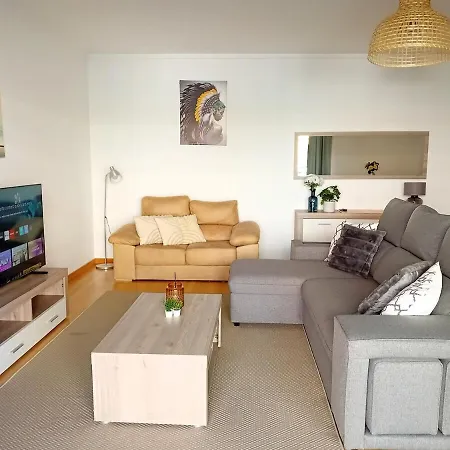 Apartmán Spacious With Pool, Marina
