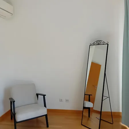 Spacious With Pool, Marina Apartmán