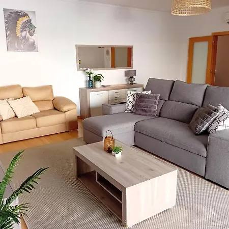 Spacious With Pool, Marina *